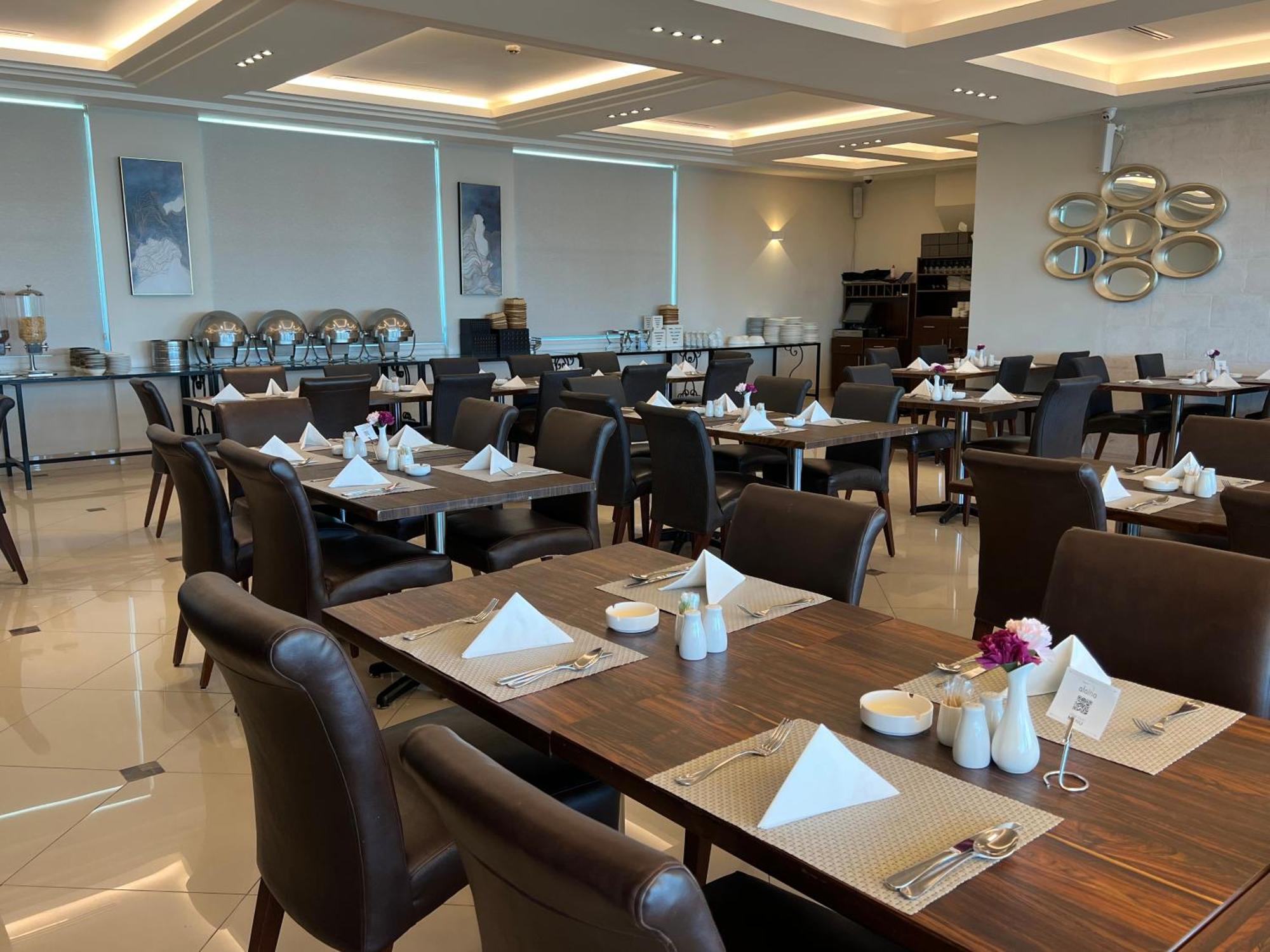 Retaj Hotel Амман Экстерьер фото